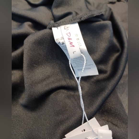 D&m Black Long Sleeved Sequined Dress - Picture 9 of 16